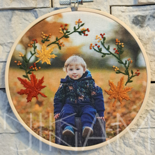 Ruční výšivka podle fotografie - podzim